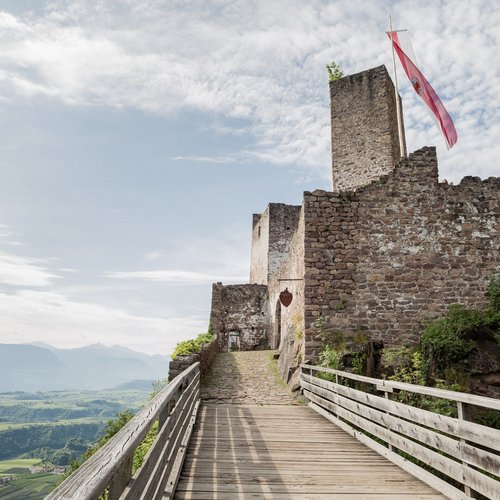 Südtirol Insider-Tipps für Aktive und Genießer Südtirol Insider-Tipps für Aktive und Genießer
