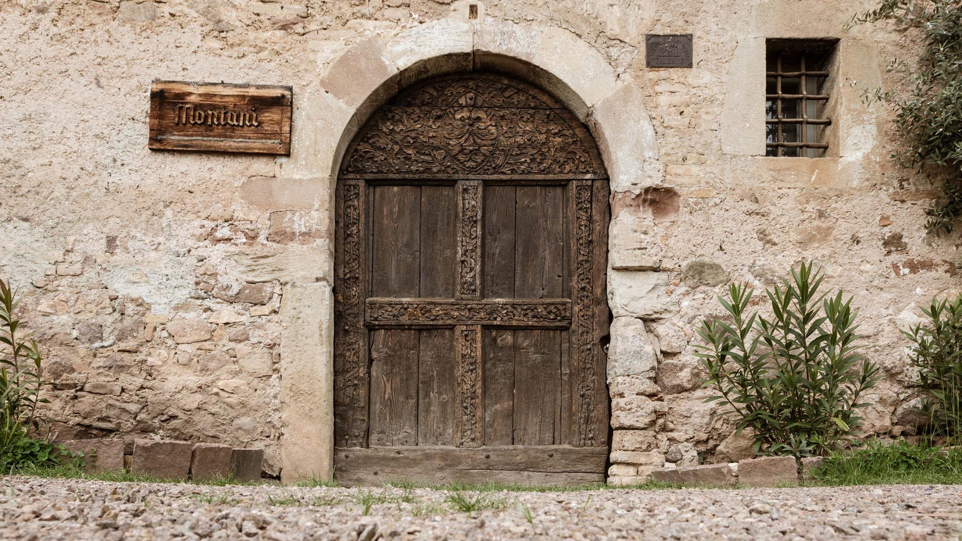 Ansitz Montani | Appartamenti storici ad Appiano Ansitz Montani | Appartamenti storici ad Appiano