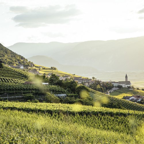 Südtirol Insider-Tipps für Aktive und Genießer Südtirol Insider-Tipps für Aktive und Genießer